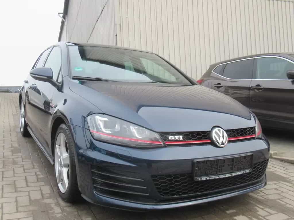 Volkswagen Golf VII Lim. GTI BMT-NAVI-XEN-LEDER-EGSD-SHZ-2. 10/2016-photo-4
