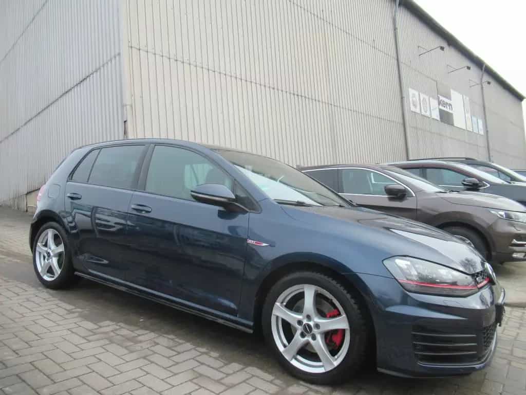 Volkswagen Golf VII Lim. GTI BMT-NAVI-XEN-LEDER-EGSD-SHZ-2. 10/2016-photo-9