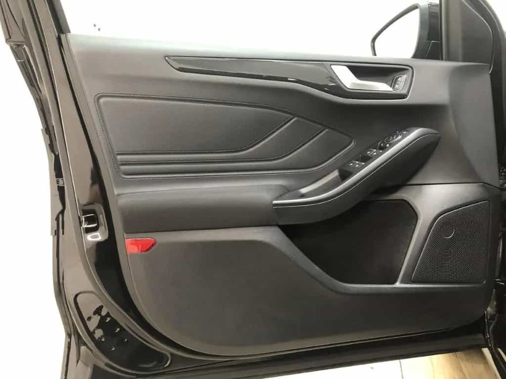 Ford Focus 1.5 EcoBoost ST-Line Fahrassist+Cam+LED 01/2020-photo-10