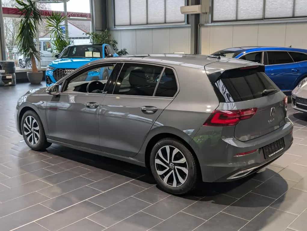 Volkswagen Golf 2.0 TDI SCR DSG Active 11/2022-photo-1