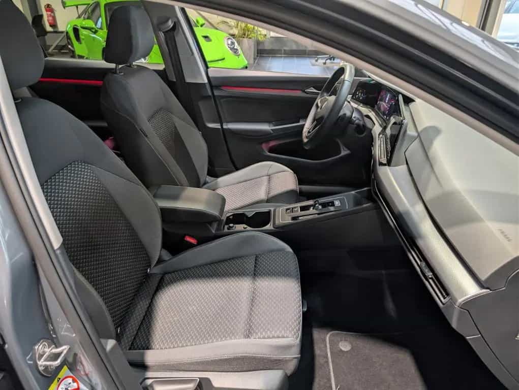 Volkswagen Golf 2.0 TDI SCR DSG Active 11/2022-photo-10