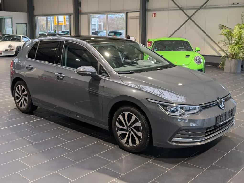 Volkswagen Golf 2.0 TDI SCR DSG Active 11/2022-photo-4