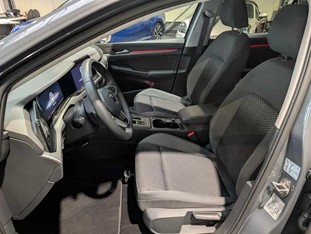 Volkswagen Golf 2.0 TDI SCR DSG Active 11/2022-photo-7