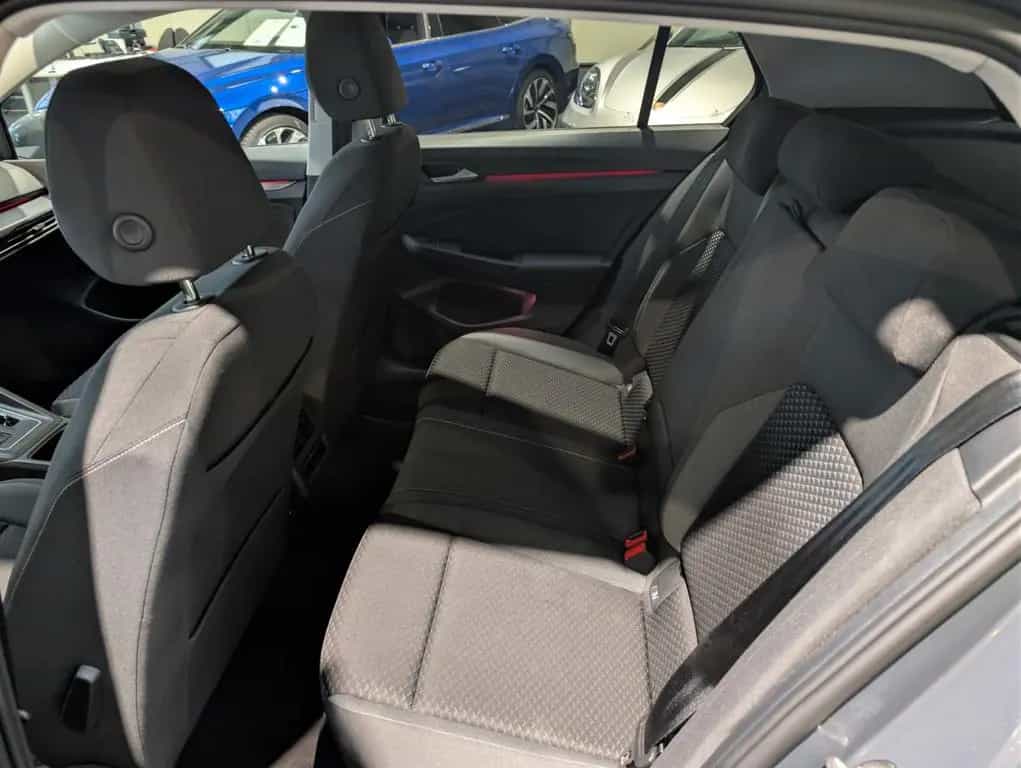 Volkswagen Golf 2.0 TDI SCR DSG Active 11/2022-photo-8