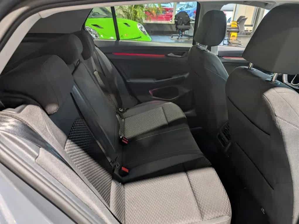 Volkswagen Golf 2.0 TDI SCR DSG Active 11/2022-photo-9