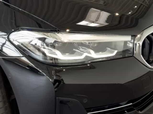 BMW 5 Series 520 i Touring LED+SHZ+Temp+Apple CarPlay 12/2022-photo-3