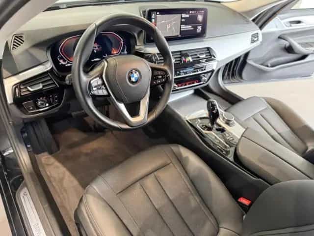 BMW 5 Series 520 i Touring LED+SHZ+Temp+Apple CarPlay 12/2022-photo-6