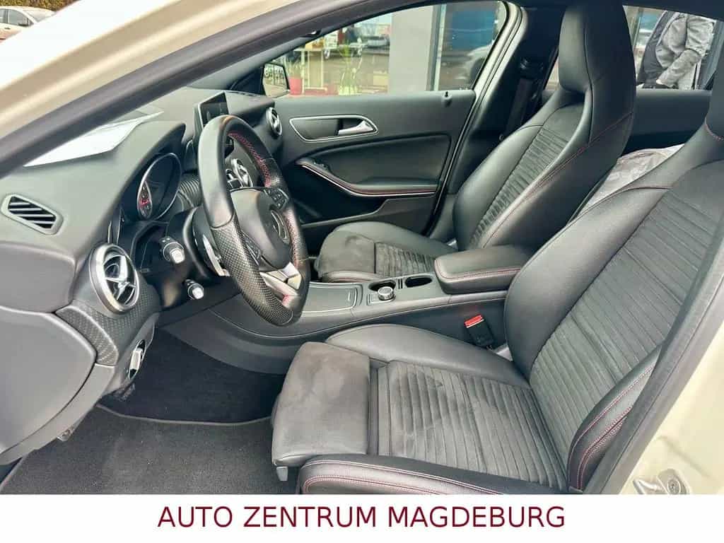 Mercedes-Benz A 220 4Matic*AMG SPORTLINE*AUTOM*NAV*LED 12/2015-photo-16