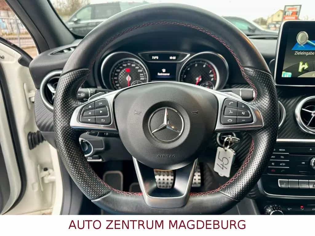 Mercedes-Benz A 220 4Matic*AMG SPORTLINE*AUTOM*NAV*LED 12/2015-photo-18