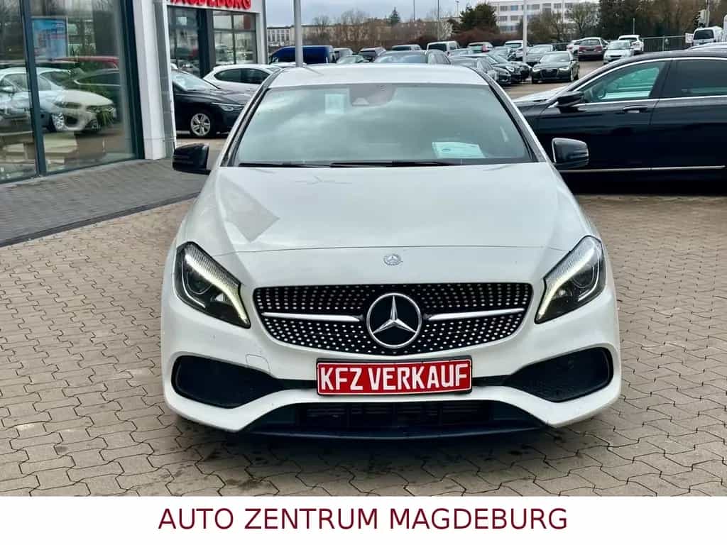 Mercedes-Benz A 220 4Matic*AMG SPORTLINE*AUTOM*NAV*LED 12/2015-photo-2