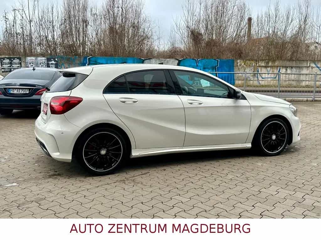 Mercedes-Benz A 220 4Matic*AMG SPORTLINE*AUTOM*NAV*LED 12/2015-photo-5