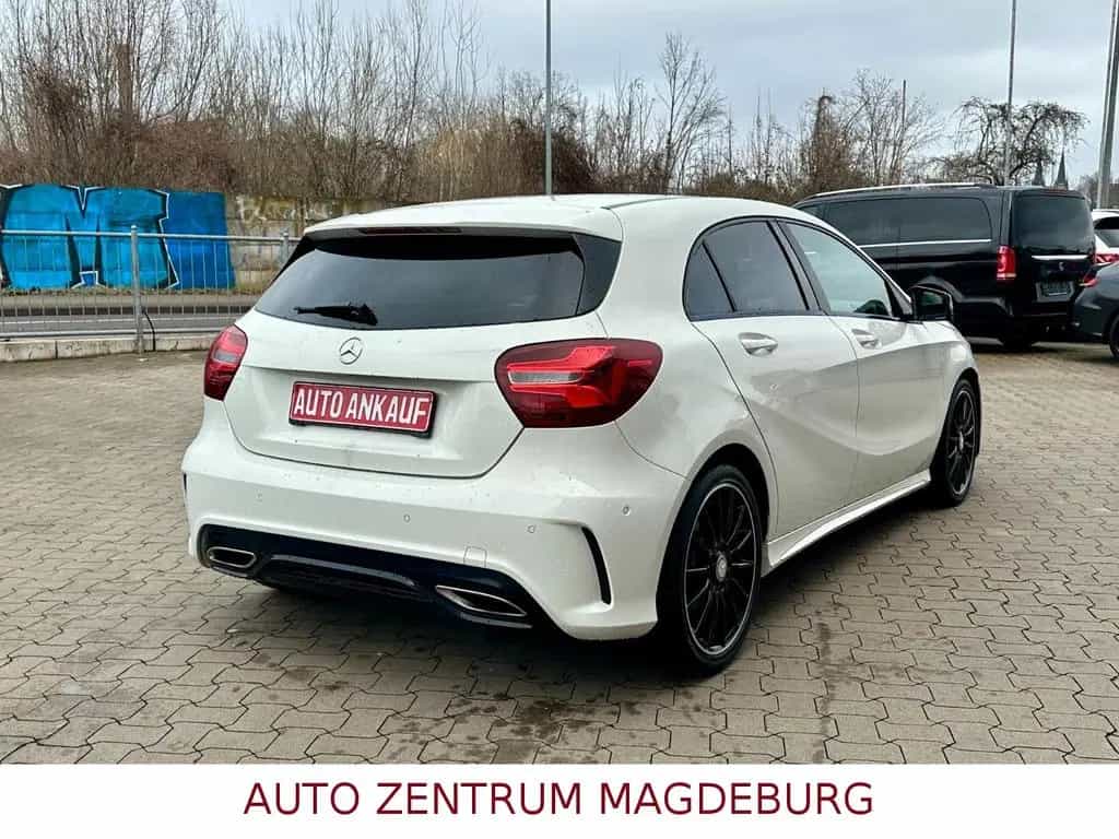 Mercedes-Benz A 220 4Matic*AMG SPORTLINE*AUTOM*NAV*LED 12/2015-photo-6
