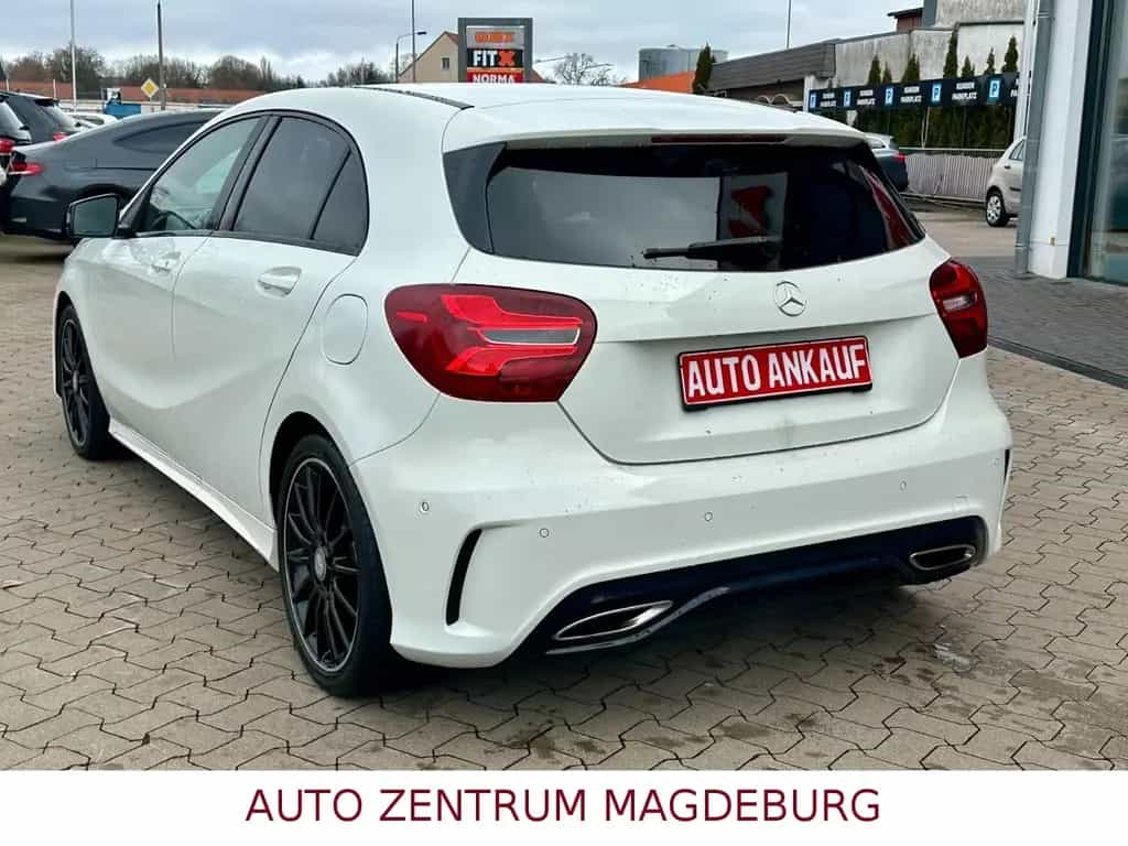 Mercedes-Benz A 220 4Matic*AMG SPORTLINE*AUTOM*NAV*LED 12/2015-photo-8
