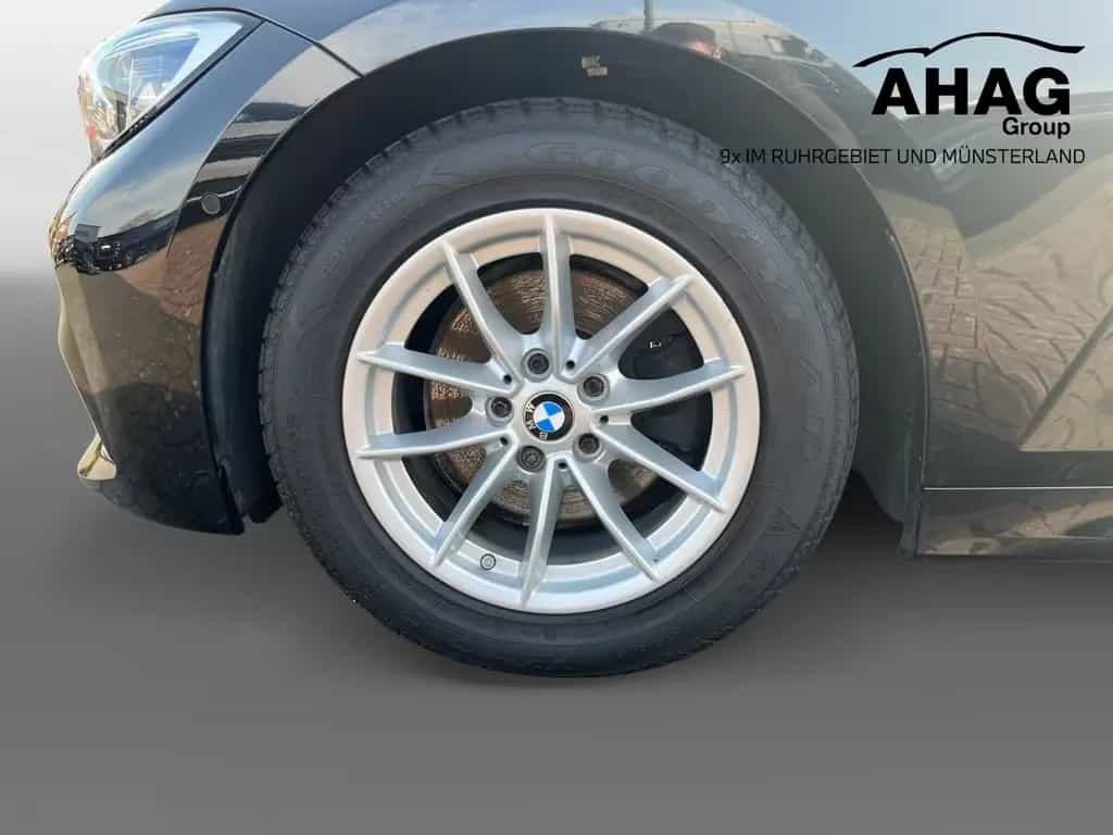BMW 3 Series i Limousine 06/2021-photo-11