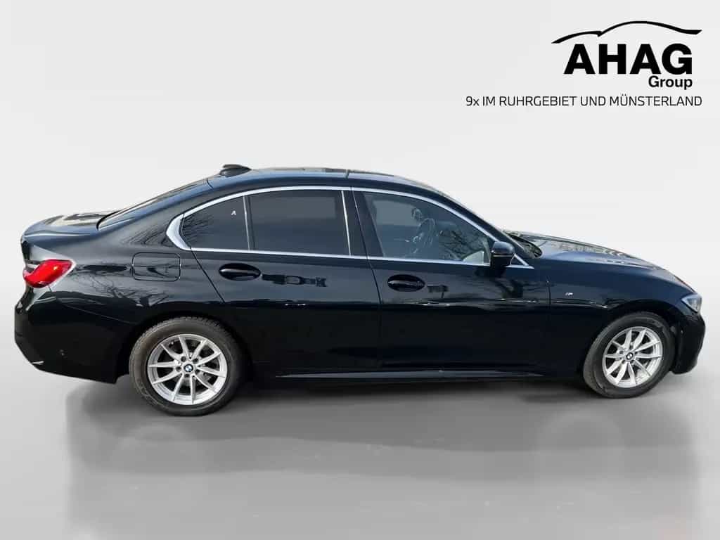 BMW 3 Series i Limousine 06/2021-photo-2
