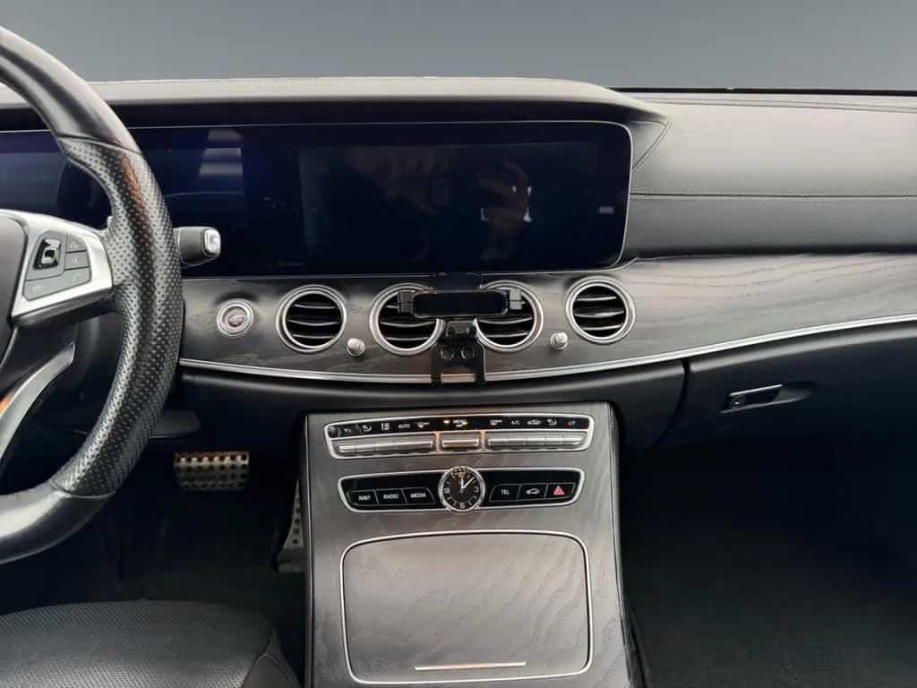 Mercedes-Benz E-Class 43 AMG T 4Matic Luftfederung Navi Digitales Co 09/2017-photo-5