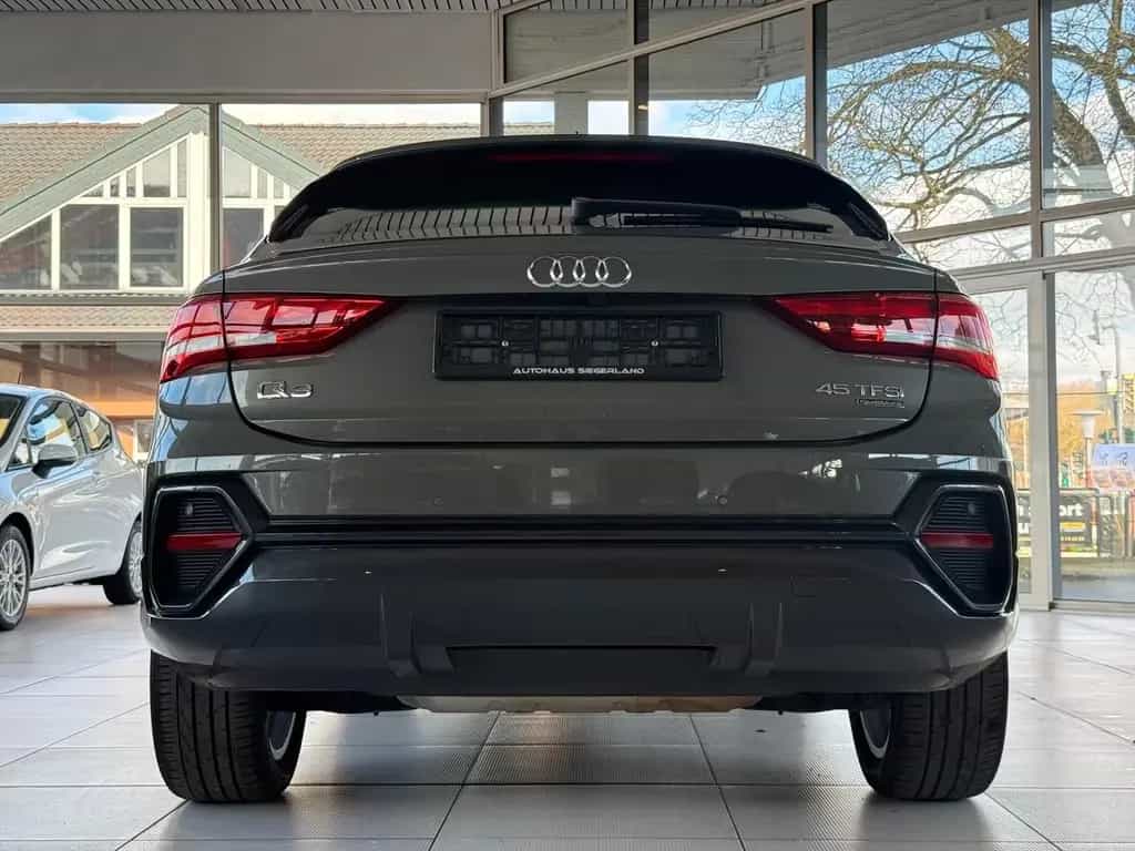 Audi Q3 Sportback 45 TFSI quattro basis*BiXenon*Leder 08/2020-photo-5