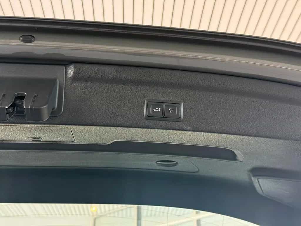 Audi Q3 Sportback 45 TFSI quattro basis*BiXenon*Leder 08/2020-photo-7