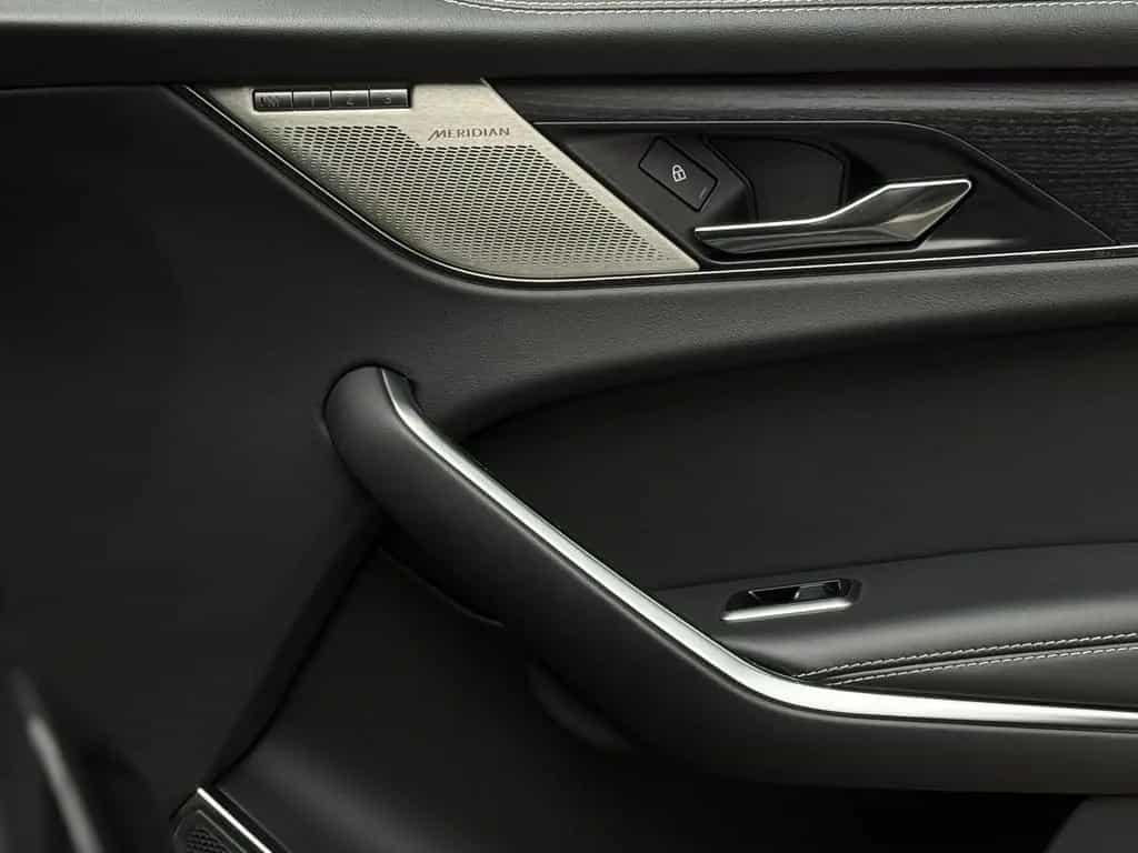 Jaguar F-Pace P400 AWD*Pano*HuD*Massage*Matrix*Standhzg 07/2024-photo-23