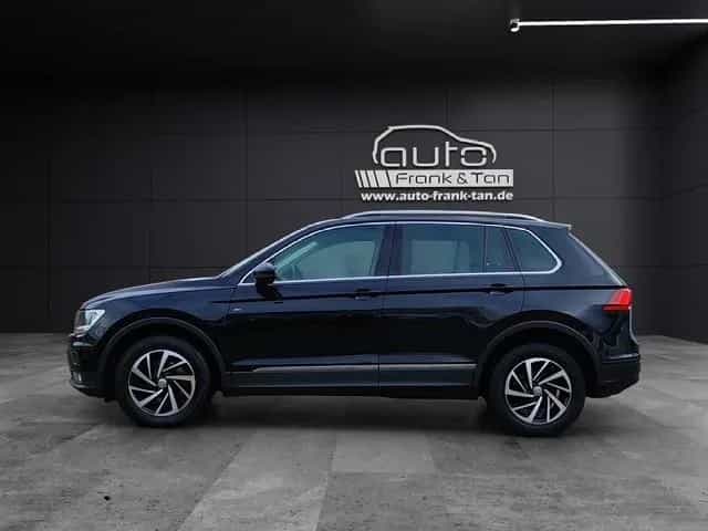 Volkswagen Tiguan 2.0TSI Highline 4x4 DSG Standheizung Navi 04/2018-photo-2
