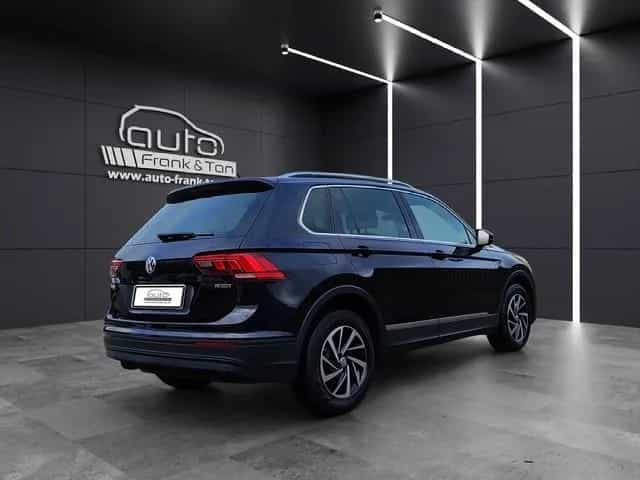 Volkswagen Tiguan 2.0TSI Highline 4x4 DSG Standheizung Navi 04/2018-photo-5