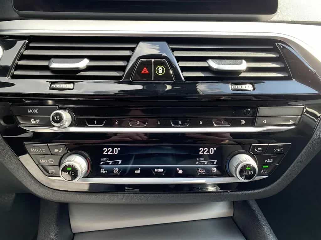 BMW 520 d Touring G31 Standhzg+Memory+Kamera+ACC 01/2022-photo-21