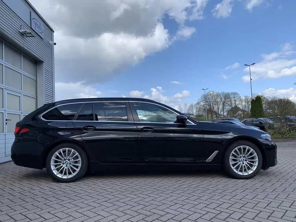 BMW 520 d Touring G31 Standhzg+Memory+Kamera+ACC 01/2022-photo-3