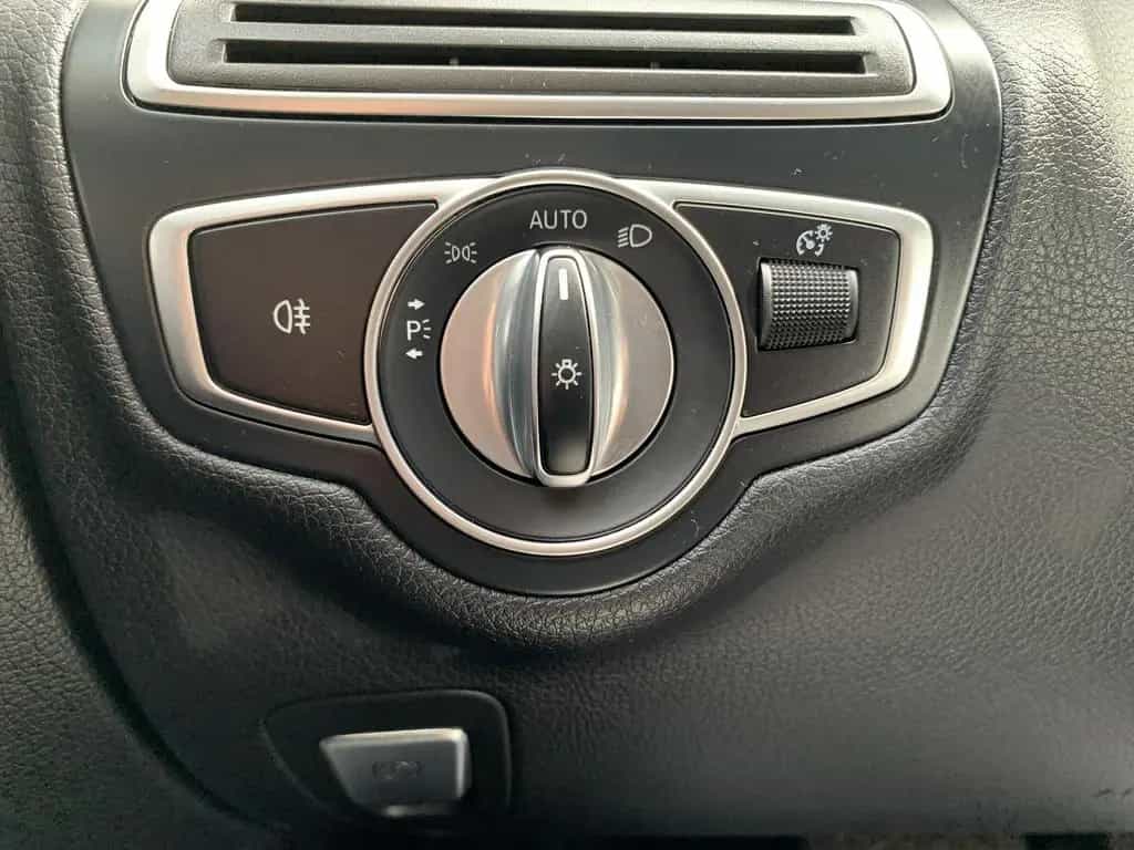Mercedes-Benz C 200 C200 Limousine Standhzg+Kamera+LED+Navi 01/2020-photo-24