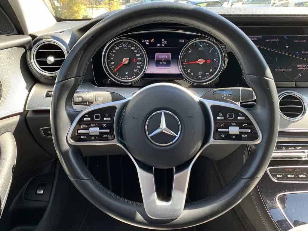 Mercedes-Benz E 220 E220d Limousine Standhzg+Navi+LED+Ambiente 11/2020-photo-15