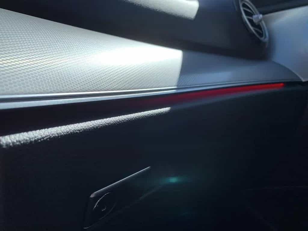 Mercedes-Benz E 220 E220d Limousine Standhzg+Navi+LED+Ambiente 11/2020-photo-23