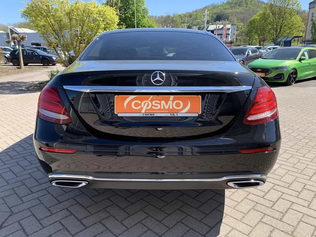 Mercedes-Benz E 220 E220d Limousine Standhzg+Navi+LED+Ambiente 11/2020-photo-29