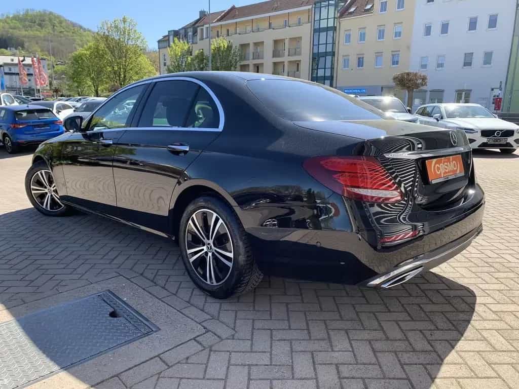 Mercedes-Benz E 220 E220d Limousine Standhzg+Navi+LED+Ambiente 11/2020-photo-6