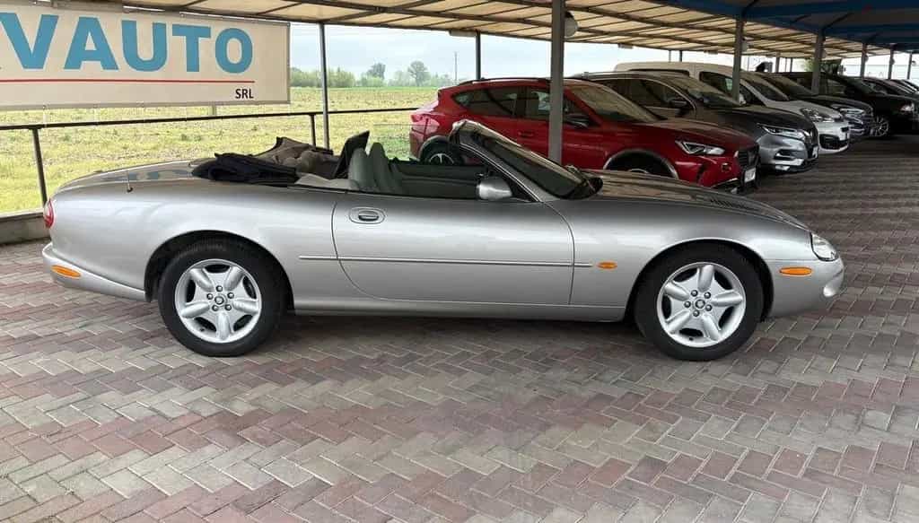Jaguar XK XK8 4.0 Convertibile 04/1998-photo-12