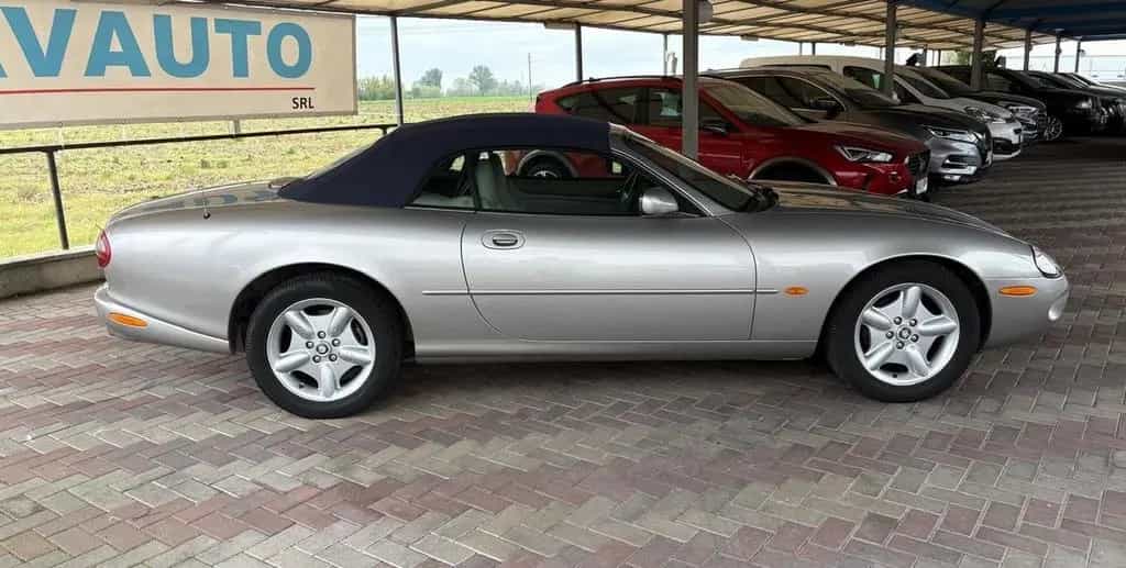 Jaguar XK XK8 4.0 Convertibile 04/1998-photo-4