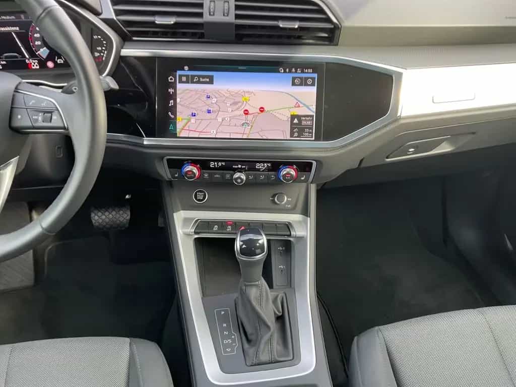 Audi Q3 35 TFSI S tronic AHK LED ACC NAVI LED 01/2025-photo-12