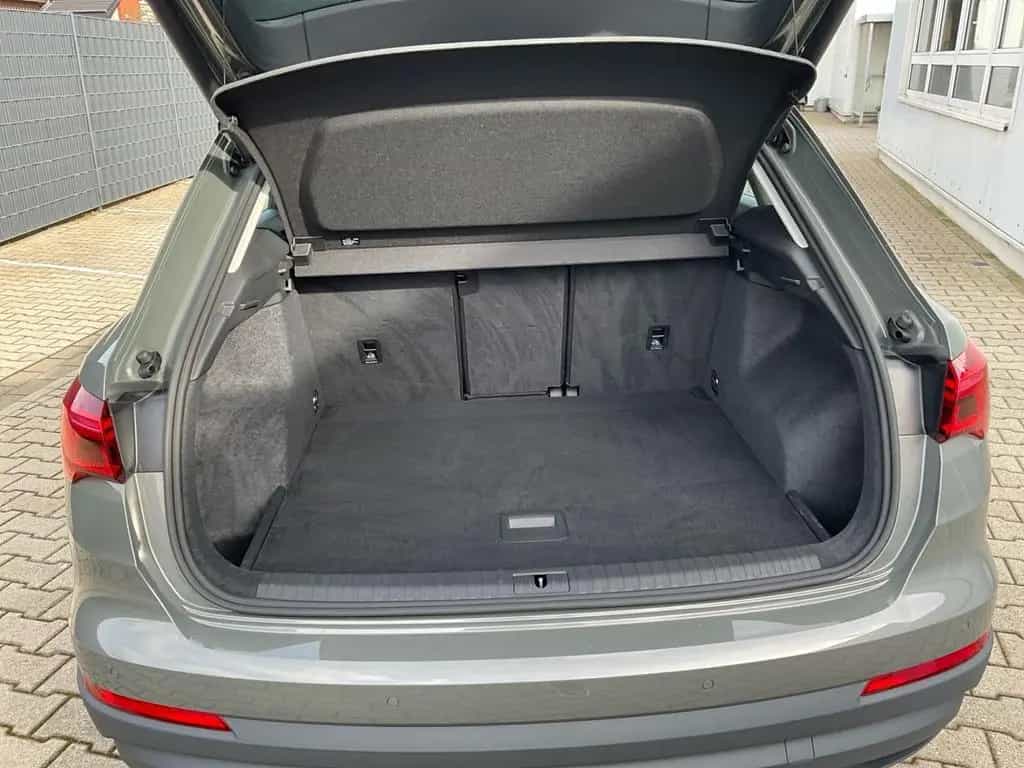 Audi Q3 35 TFSI S tronic AHK LED ACC NAVI LED 01/2025-photo-20