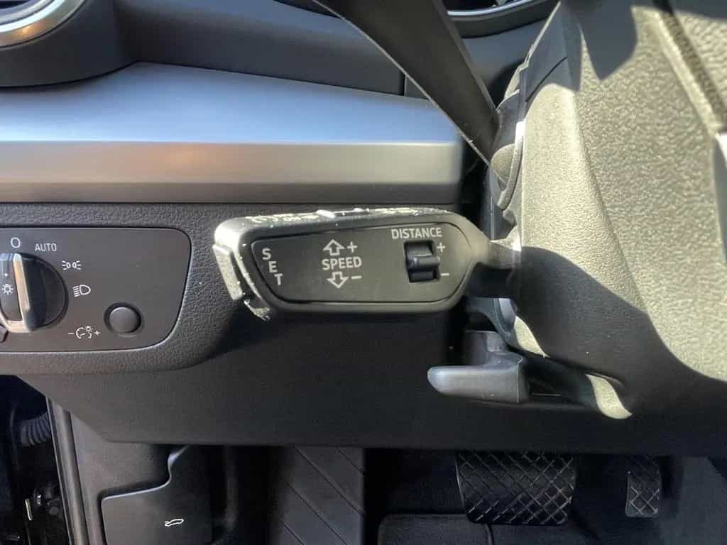 Audi Q5 50 TDI quattro LED Pano Standklima Kamera 01/2023-photo-23
