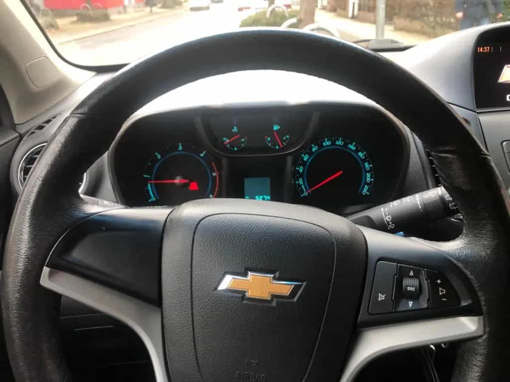 Chevrolet Orlando 2.0 LT MT LT 03/2012-photo-8