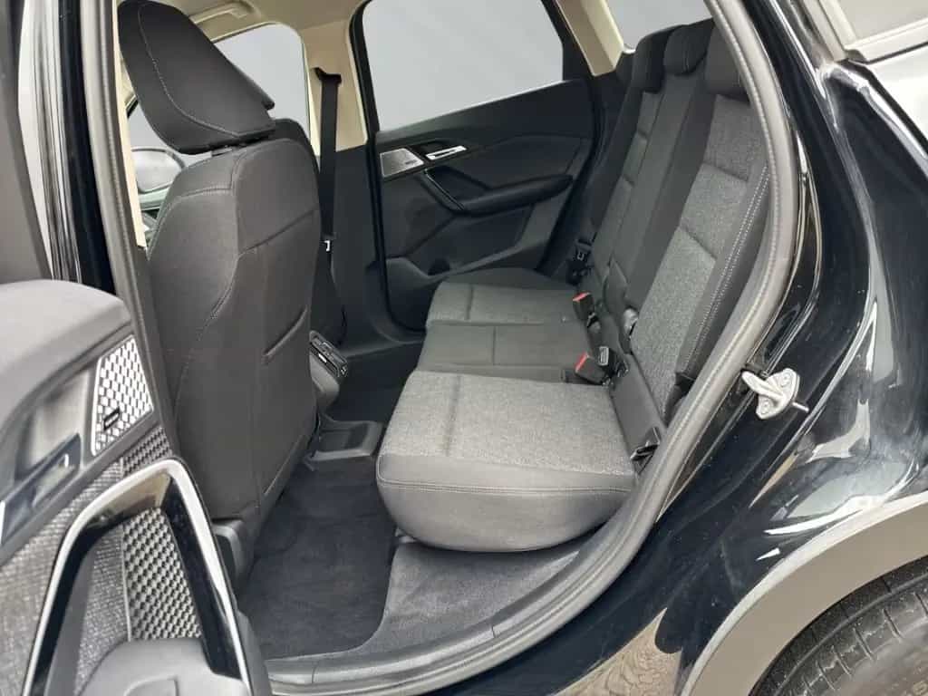 BMW X1 sDrive18d H&K HUD Aktivsitz mit Memory SHZ 08/2023-photo-8