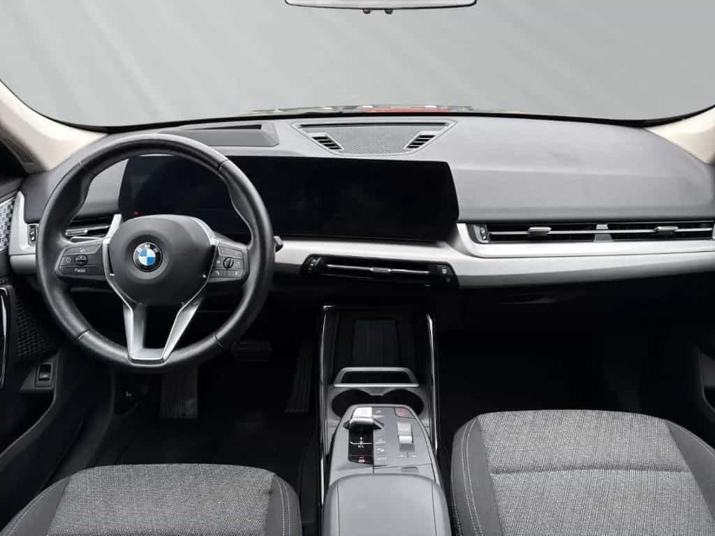 BMW X1 sDrive18d H&K HUD Aktivsitz mit Memory SHZ 08/2023-photo-9