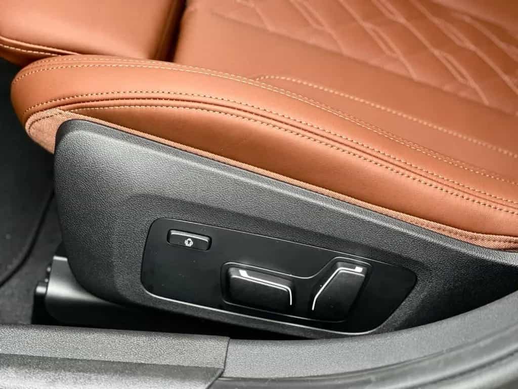 ALPINA D3 S Touring Allrad Head-Up HK HiFi DAB null-photo-11