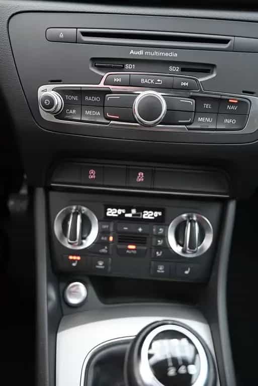 Audi Q3 2.0 TDI quattro S-Line/LED/ 18 Zoll/2. Hand 03/2014-photo-11