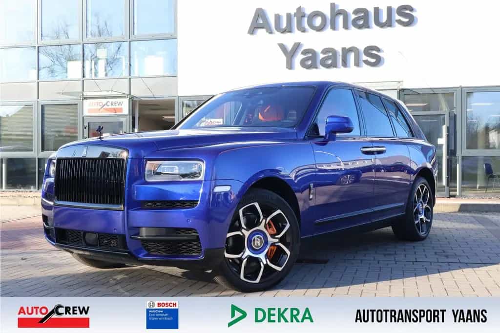 Rolls-Royce Cullinan 6.8 V12 Black Badge TV+SKY+MANDARIN+22" 03/2023-photo-0
