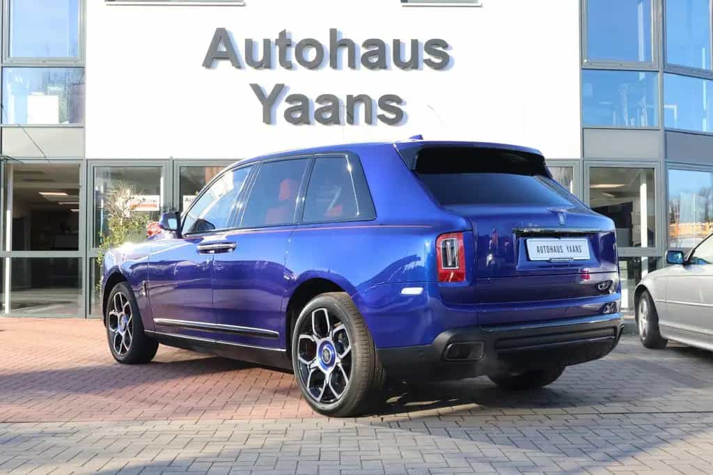 Rolls-Royce Cullinan 6.8 V12 Black Badge TV+SKY+MANDARIN+22" 03/2023-photo-5