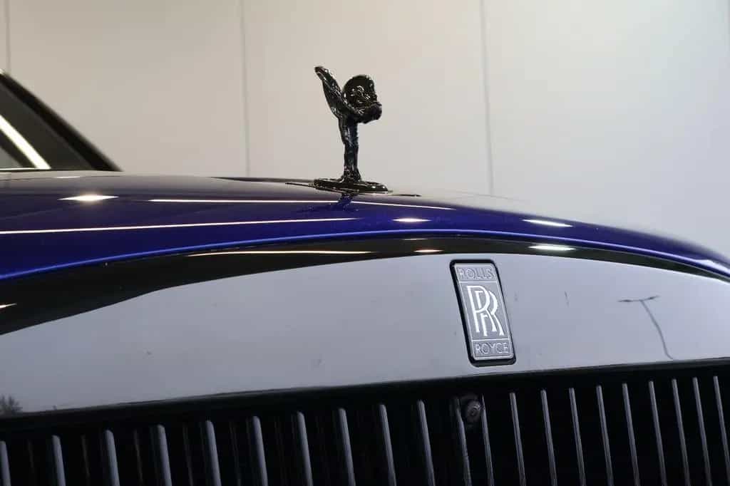 Rolls-Royce Cullinan 6.8 V12 Black Badge TV+SKY+MANDARIN+22" 03/2023-photo-8