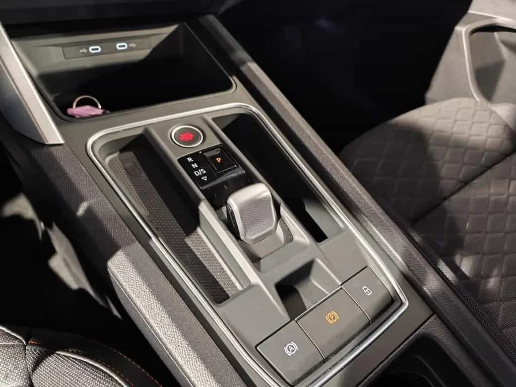 Seat Leon 1.5 eTSI DSG FR ab 189.- 990.- Anzahlung AL 03/2025-photo-12