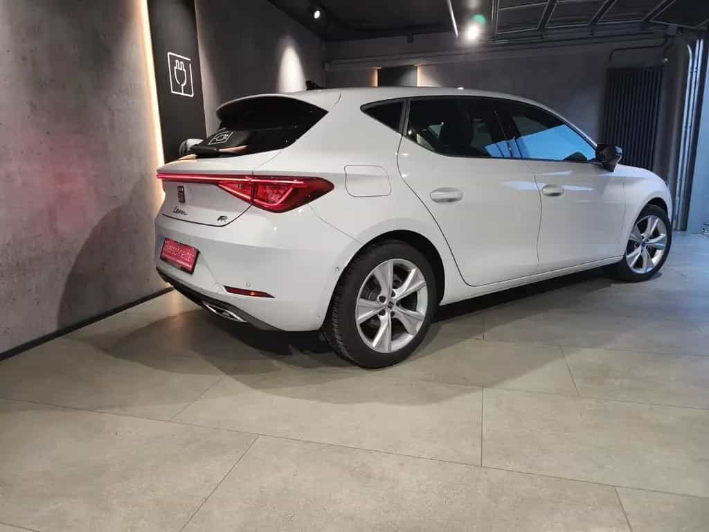 Seat Leon 1.5 eTSI DSG FR ab 189.- 990.- Anzahlung AL 03/2025-photo-4