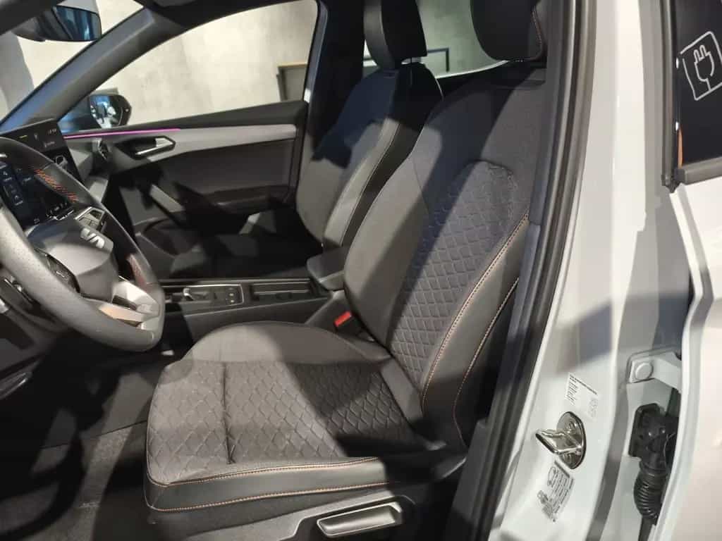 Seat Leon 1.5 eTSI DSG FR ab 189.- 990.- Anzahlung AL 03/2025-photo-7