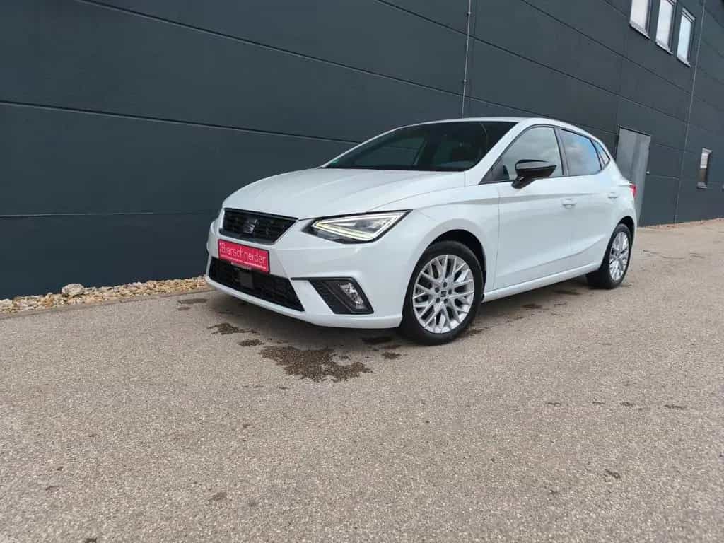 Seat Ibiza 1.0 TSI DSG FR PRO NAVI LED ACC 01/2024-photo-1