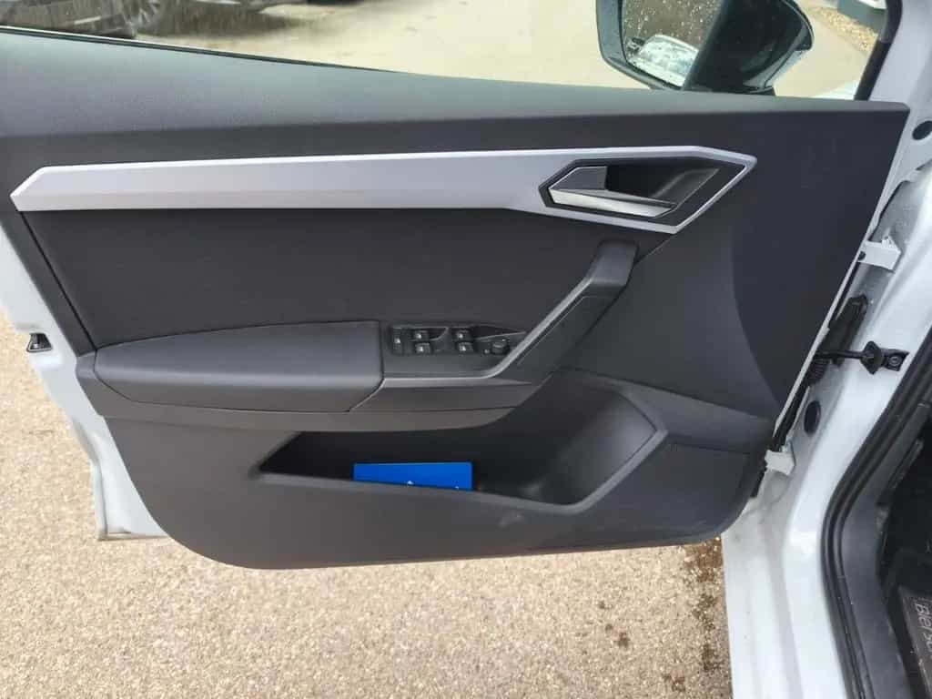 Seat Ibiza 1.0 TSI DSG FR PRO NAVI LED ACC 01/2024-photo-9